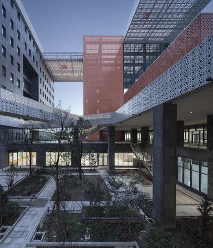 上海焦点生物技术有限公司研发中心 / thad 清华大学建筑设计研究院